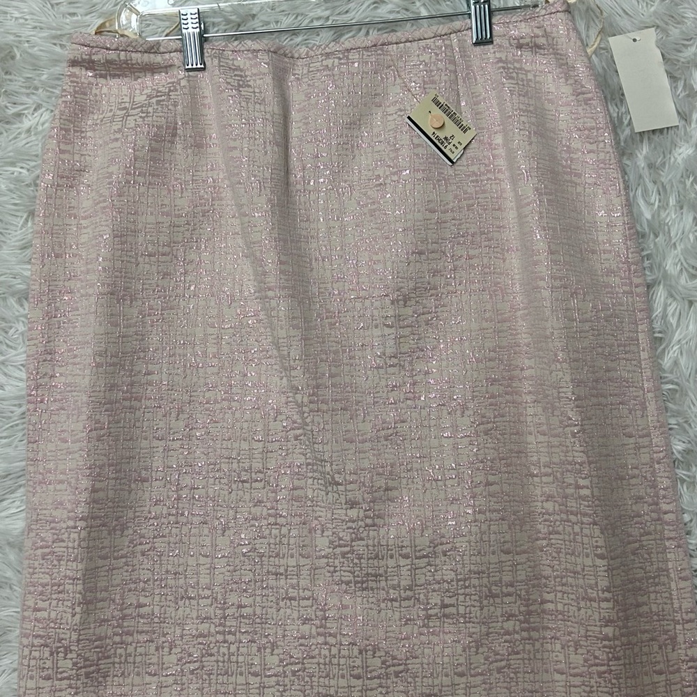NWT. 2-Pc.Tahari Suit. Light Pink Textured Women's size 12 - Picture 9 of 9